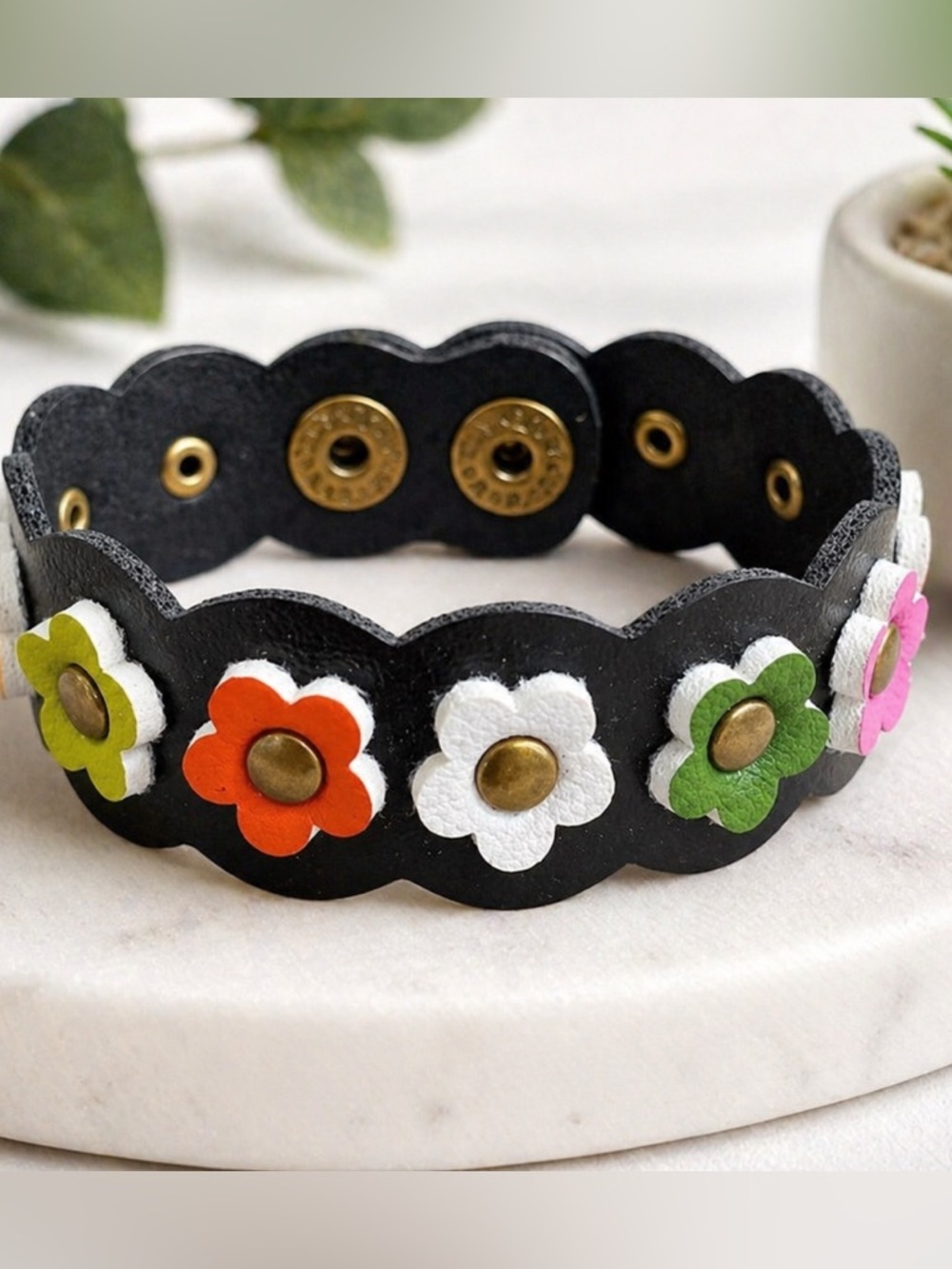 Modern Boho Floral Detailed Leather Bracelet